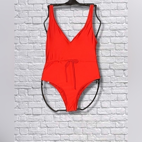 Body Glove Women's Standard Pam V-Neck One-Piece Swimsuit - Picture 2 of 6